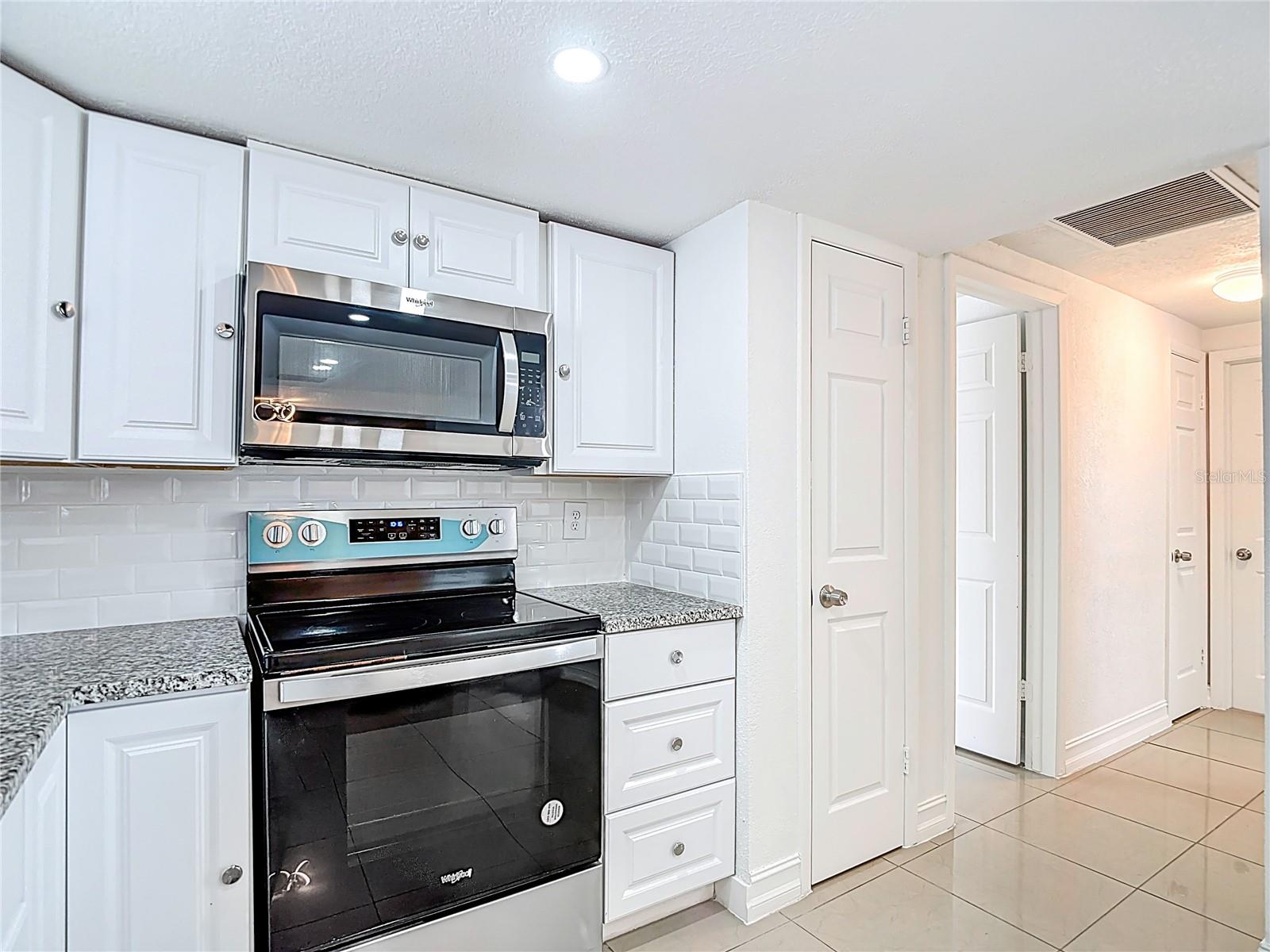Image 12 of 42 For 9312 Glen Moor Lane