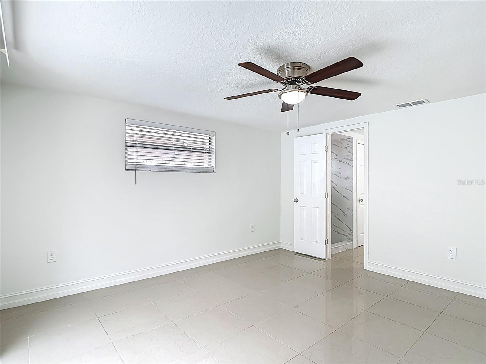 Image 21 of 42 For 9312 Glen Moor Lane
