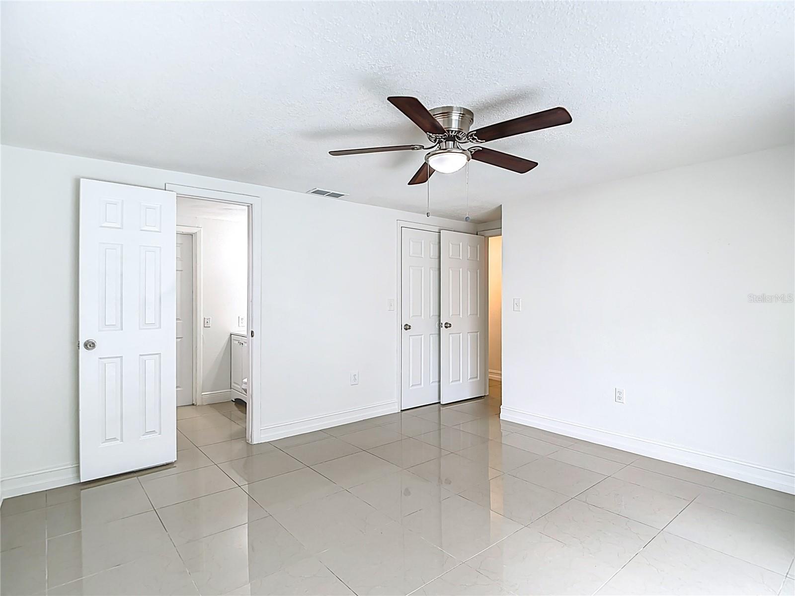Image 22 of 42 For 9312 Glen Moor Lane