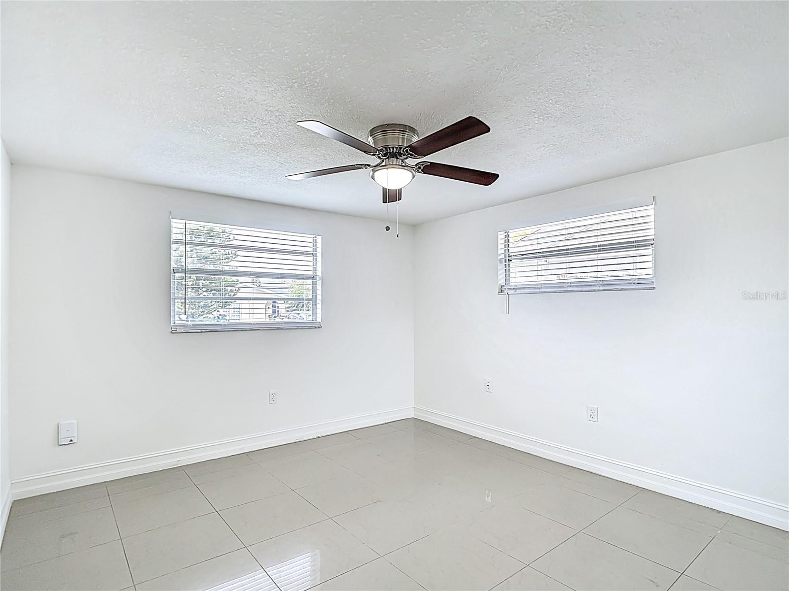 Image 25 of 42 For 9312 Glen Moor Lane