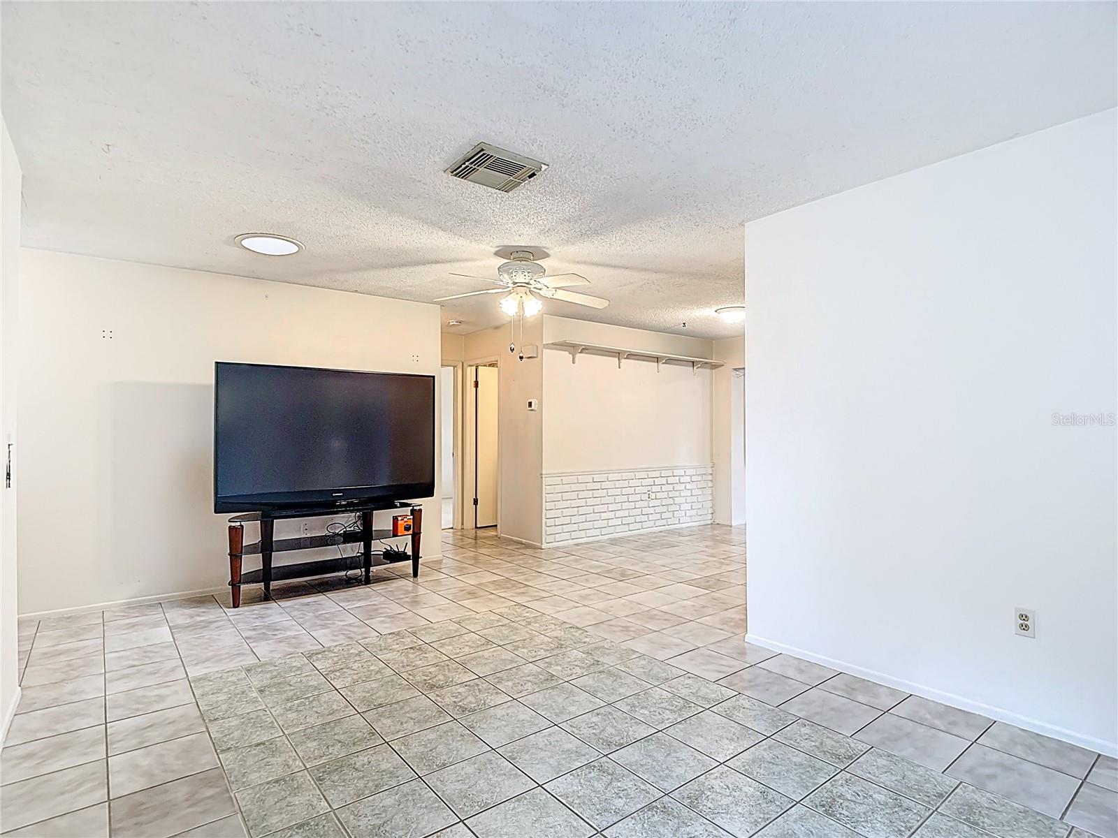 Image 7 of 45 For 8801 Shenandoah Lane