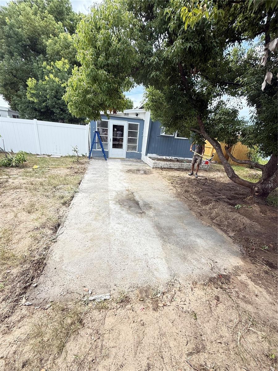 Image 3 of 23 For 1831 Melody Drive