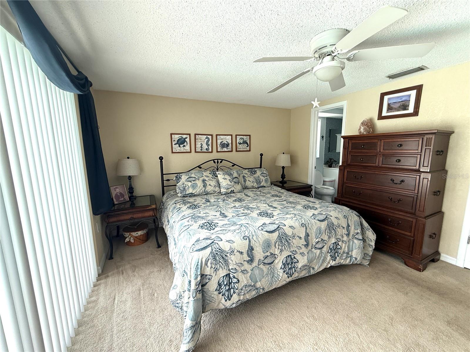 Listing photo id 14 for 9105 Chantilly Lane