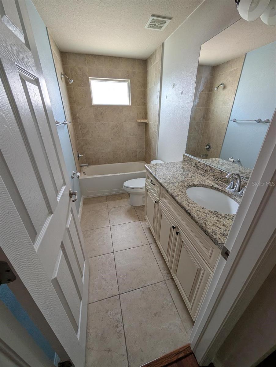 Image 14 of 25 For 6394 Banyan Boulevard 204