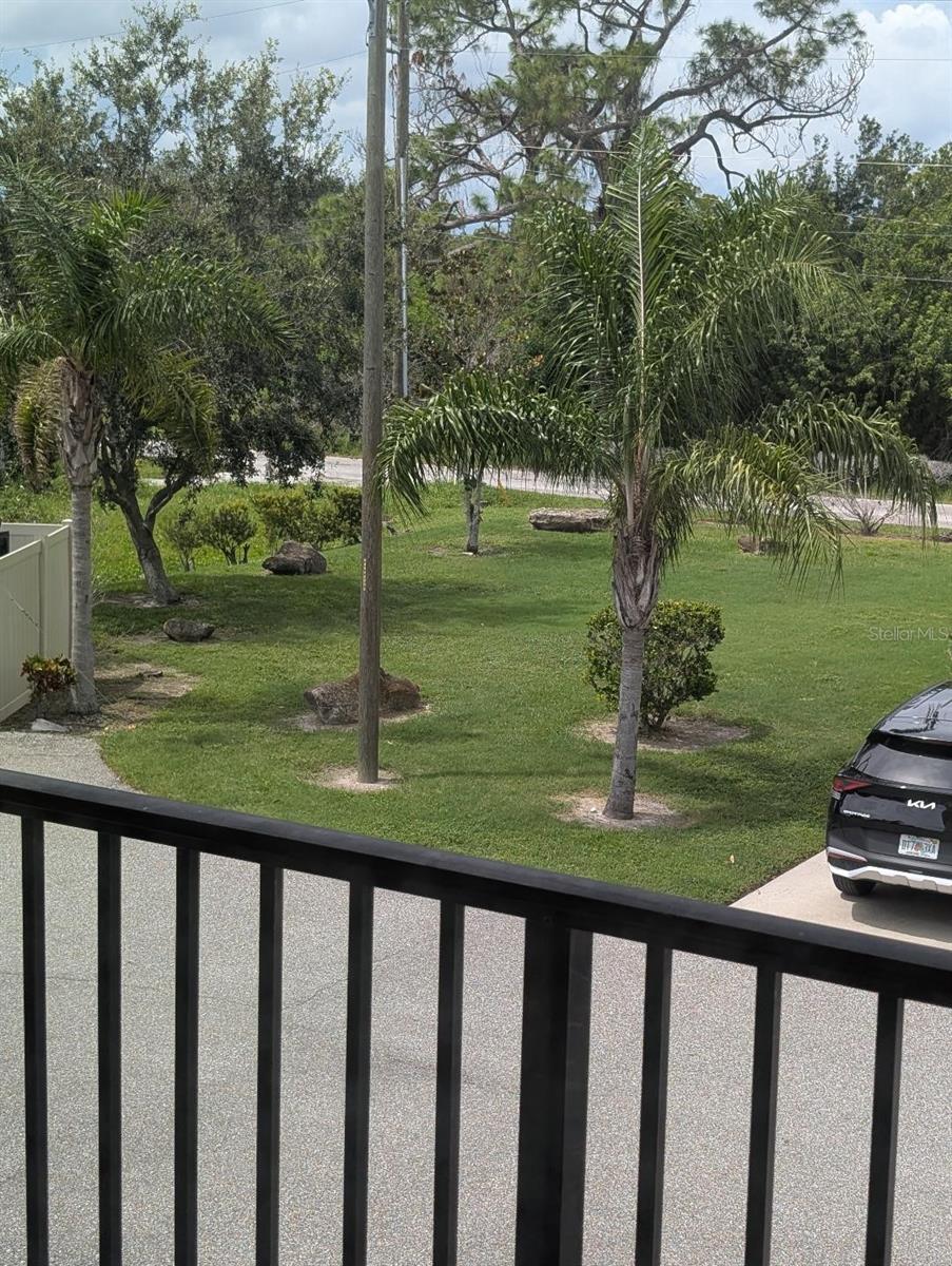 Image 16 of 25 For 6394 Banyan Boulevard 204