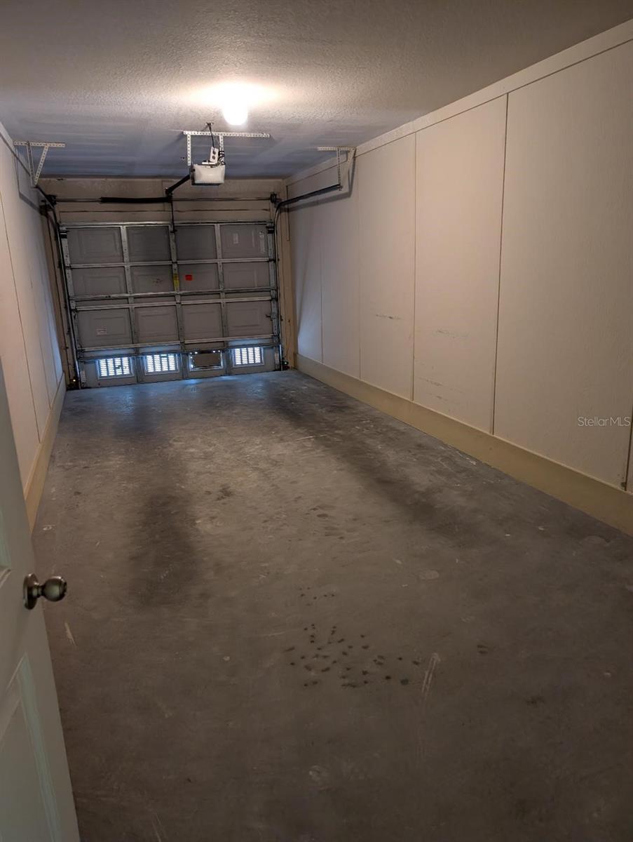 Image 23 of 25 For 6394 Banyan Boulevard 204