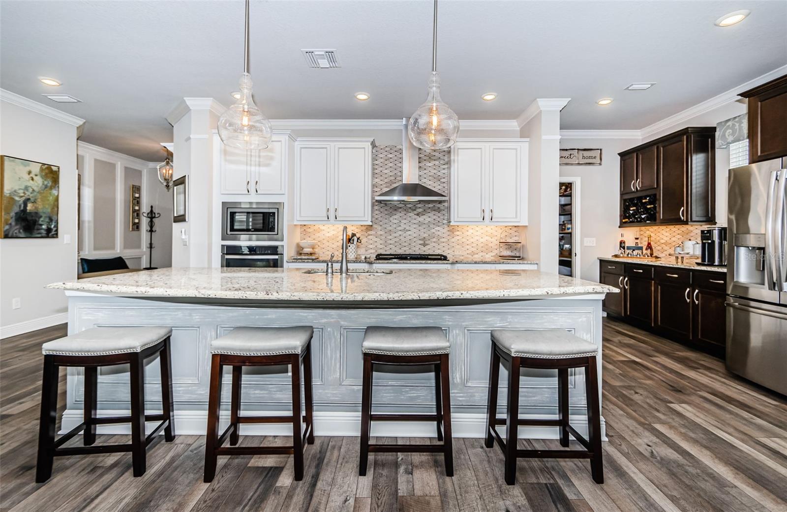 Image 12 of 82 For 2554 Claymore Street