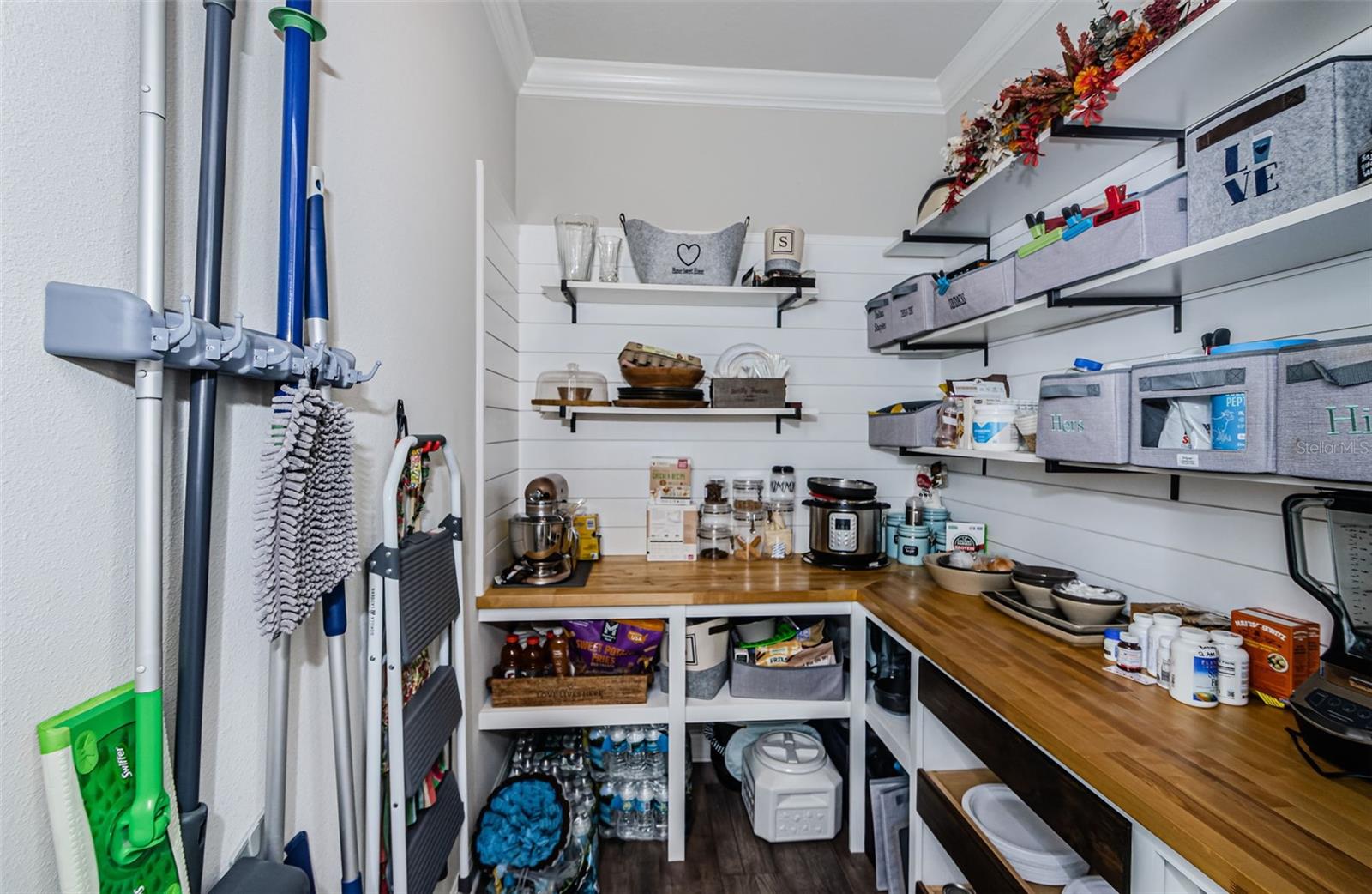 Image 15 of 82 For 2554 Claymore Street