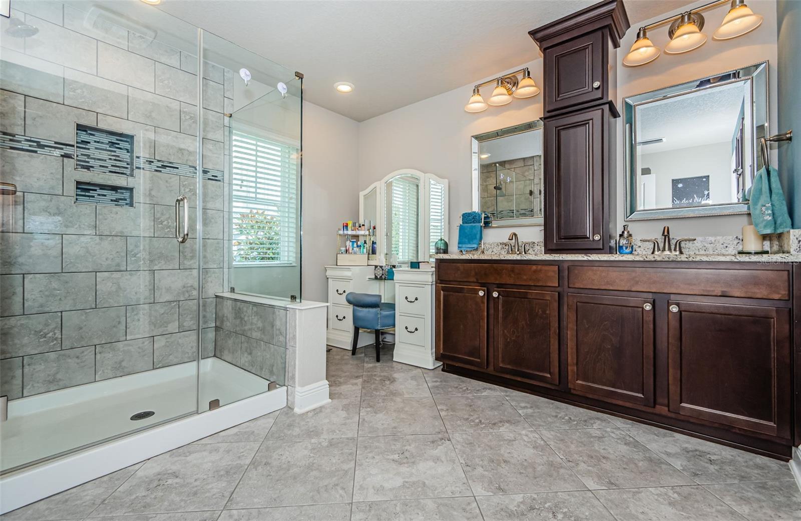 Image 29 of 82 For 2554 Claymore Street