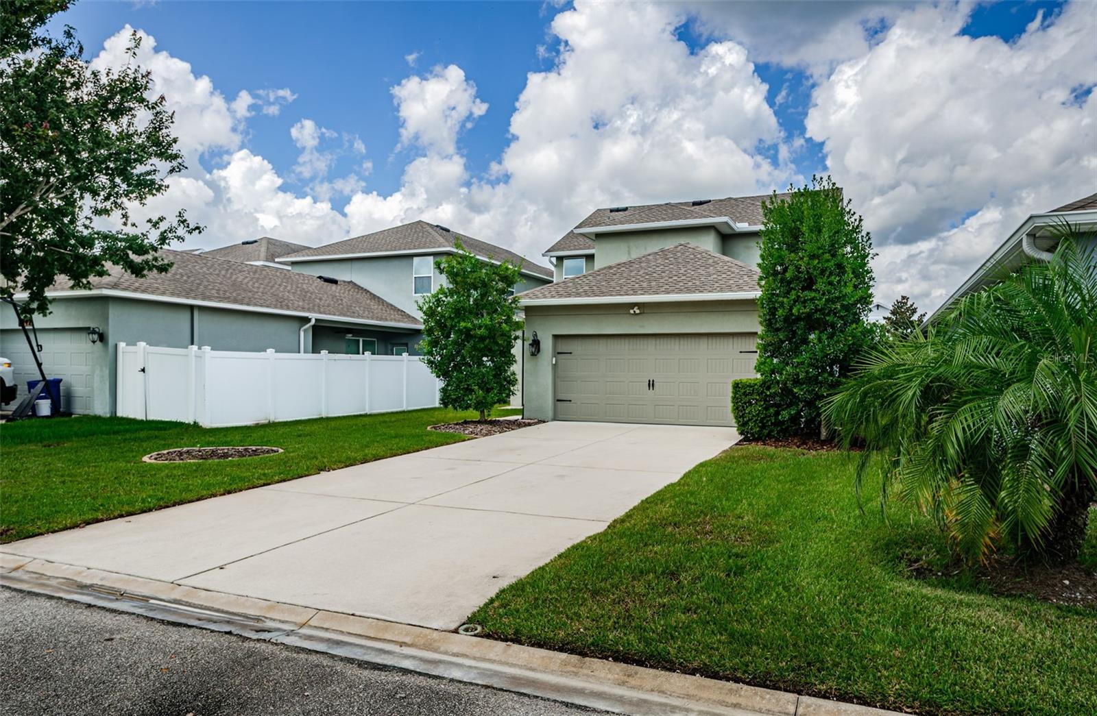 Image 43 of 82 For 2554 Claymore Street