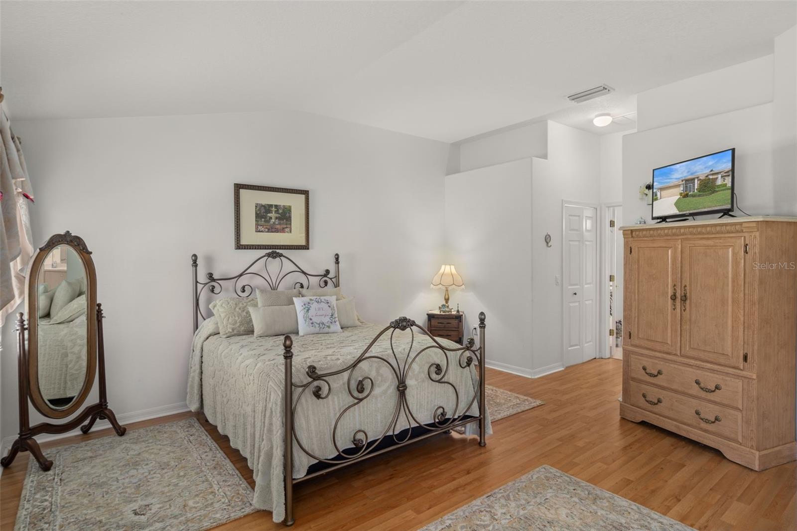 Image 18 of 55 For 18129 Baywood Forest Drive