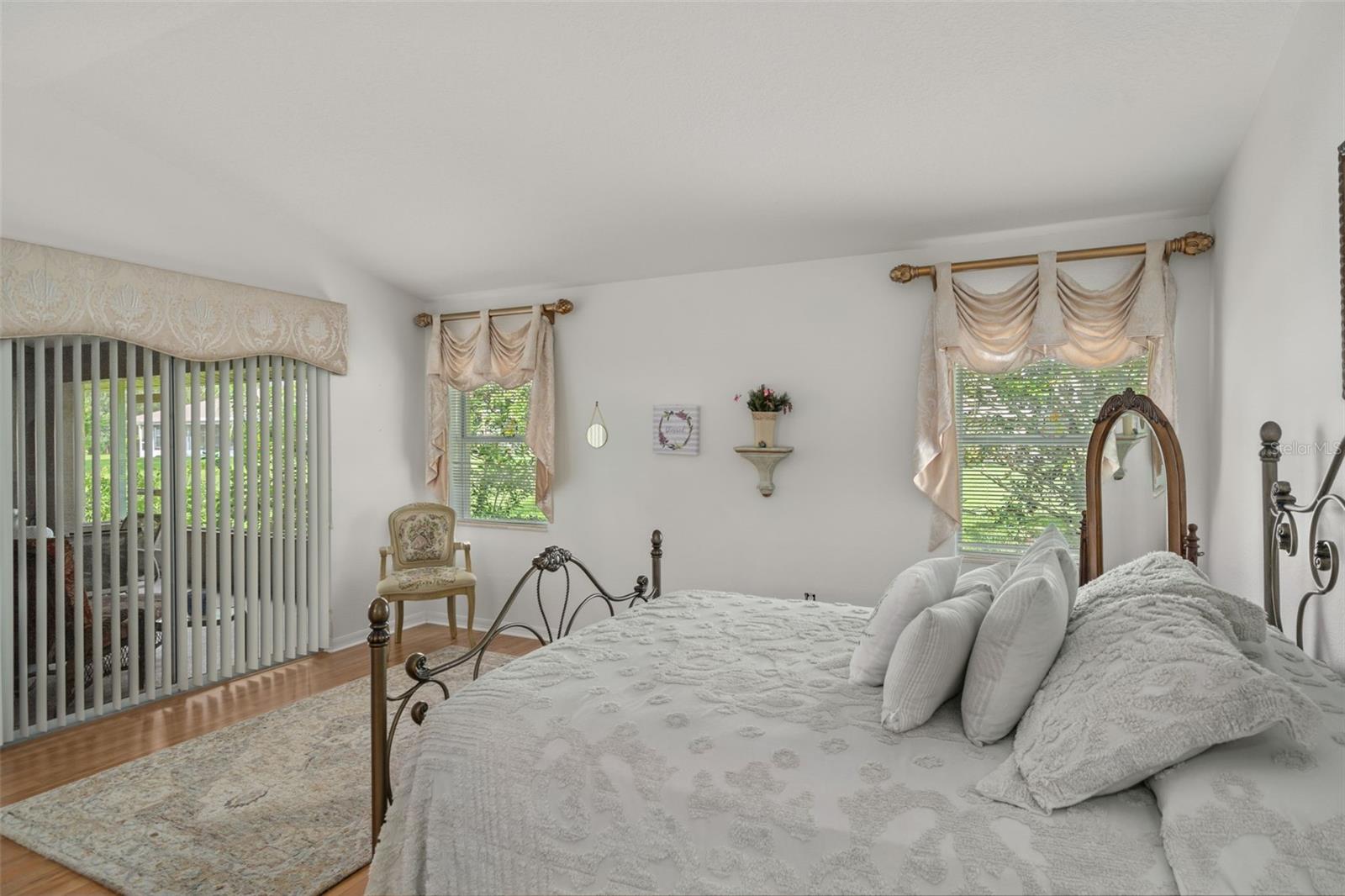 Image 20 of 55 For 18129 Baywood Forest Drive