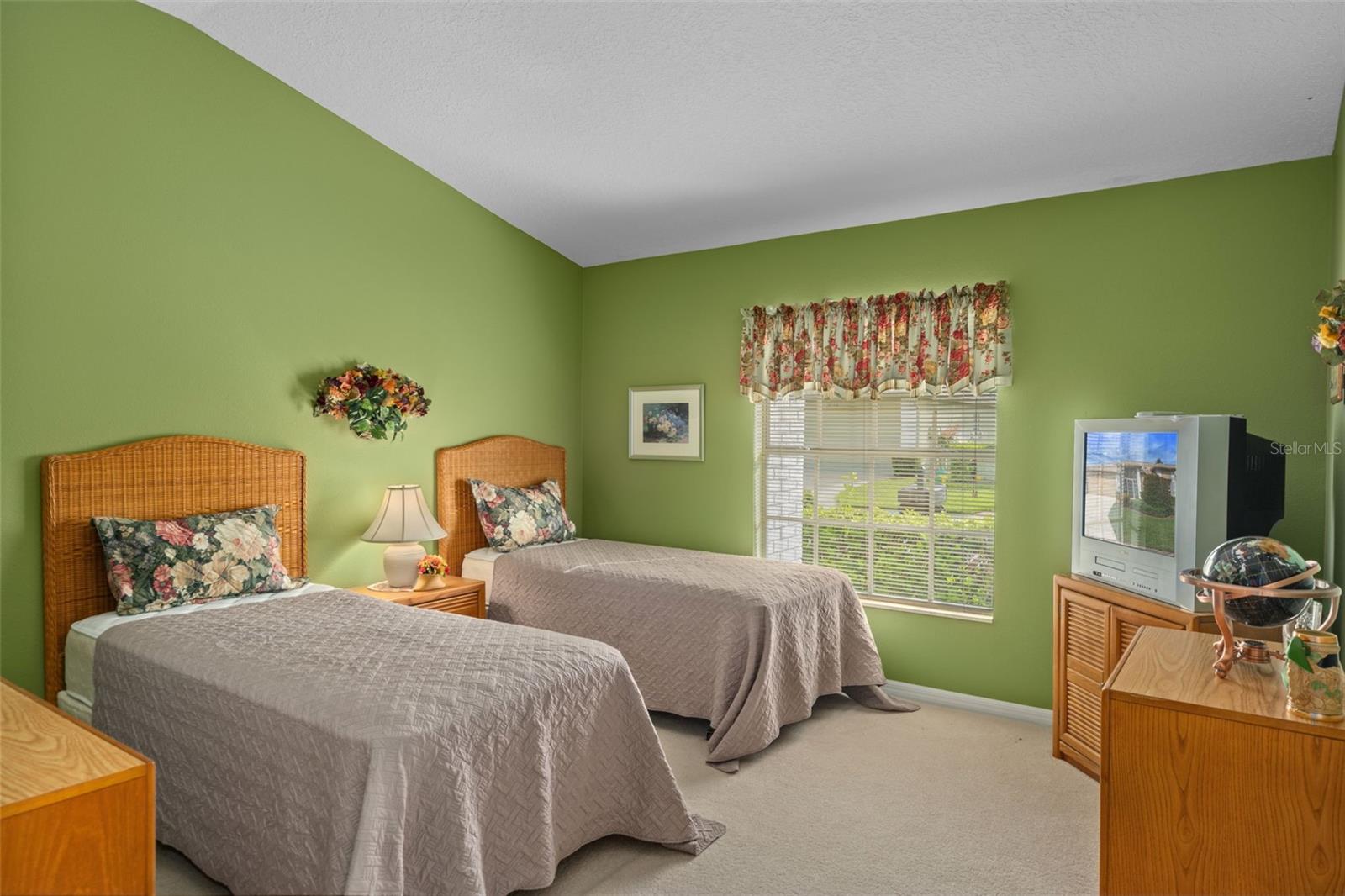 Image 26 of 55 For 18129 Baywood Forest Drive