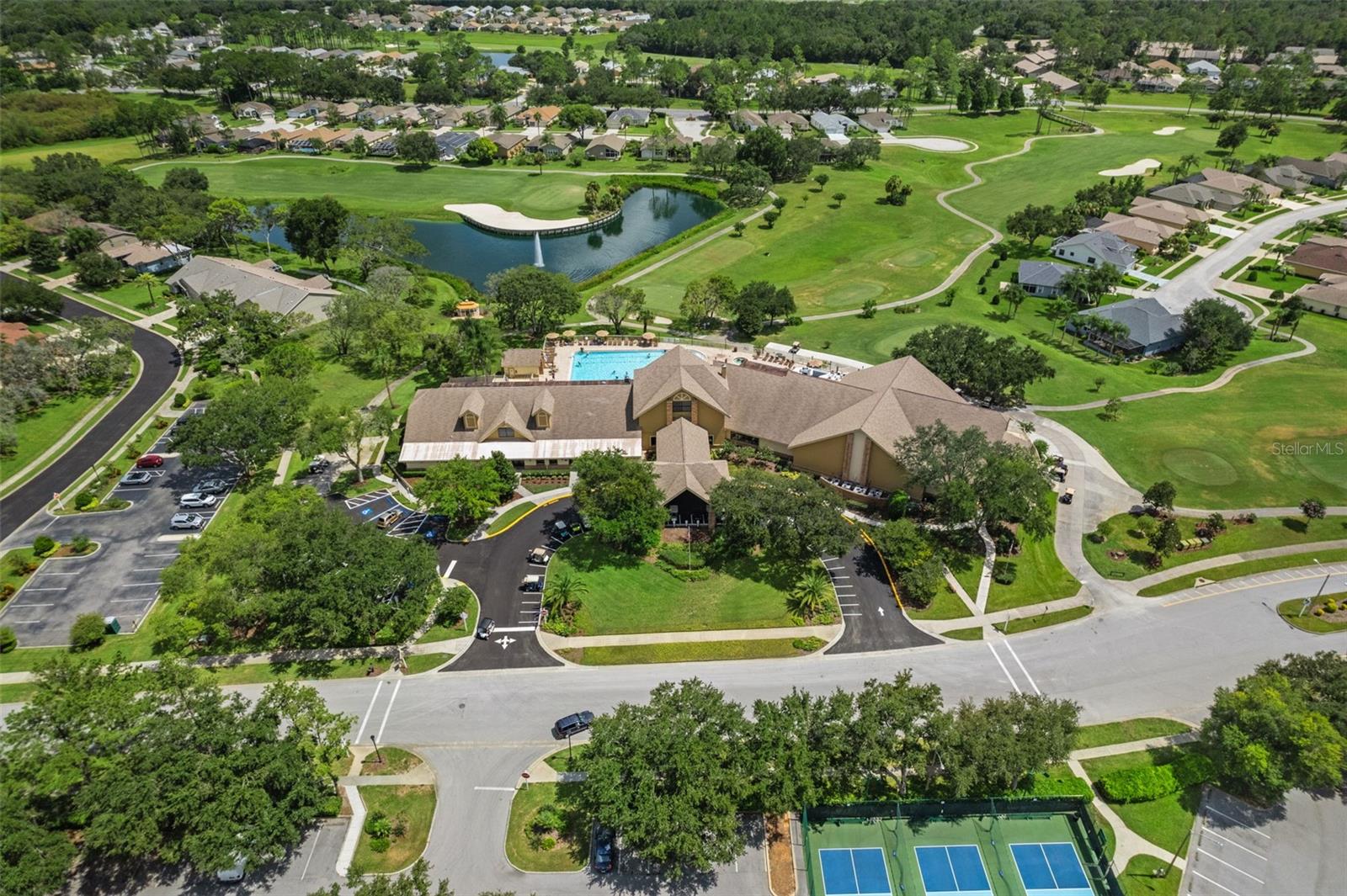 Image 41 of 55 For 18129 Baywood Forest Drive