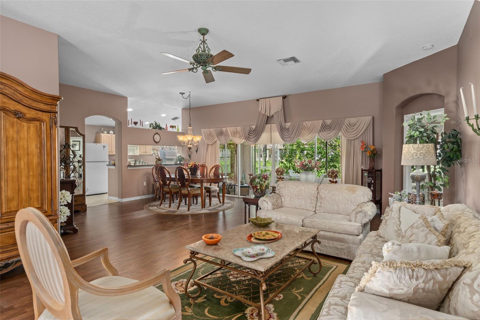 Image 7 of 55 For 18129 Baywood Forest Drive