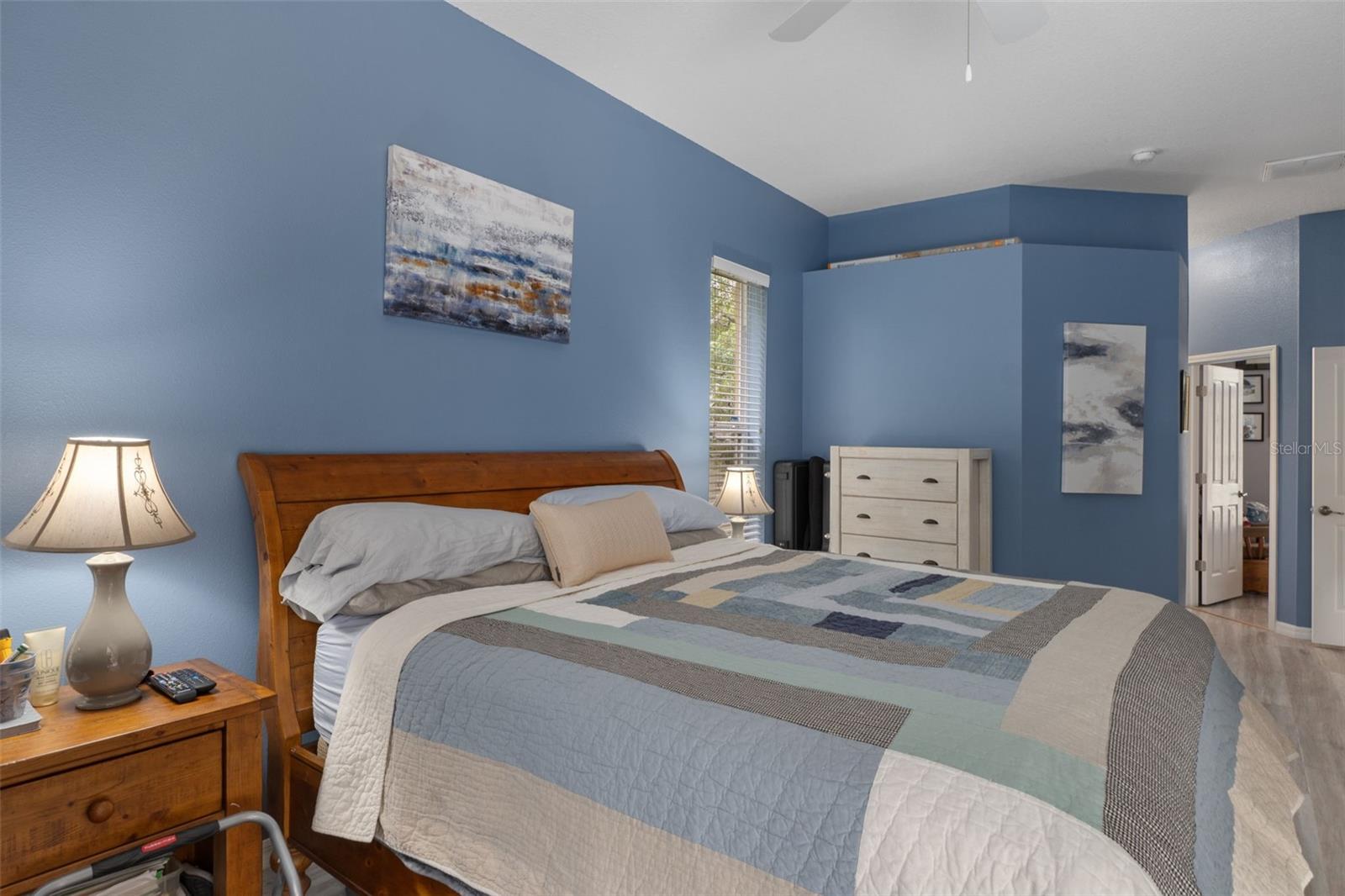 Image 16 of 36 For 6 Coconut Court