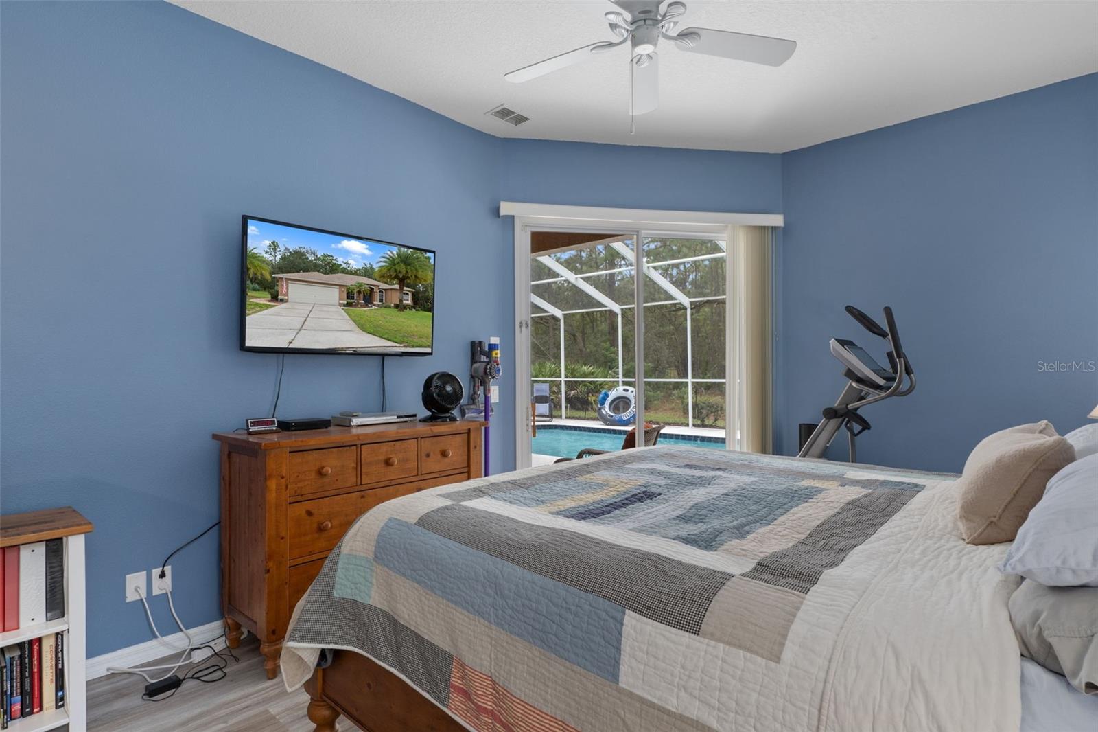 Image 17 of 36 For 6 Coconut Court