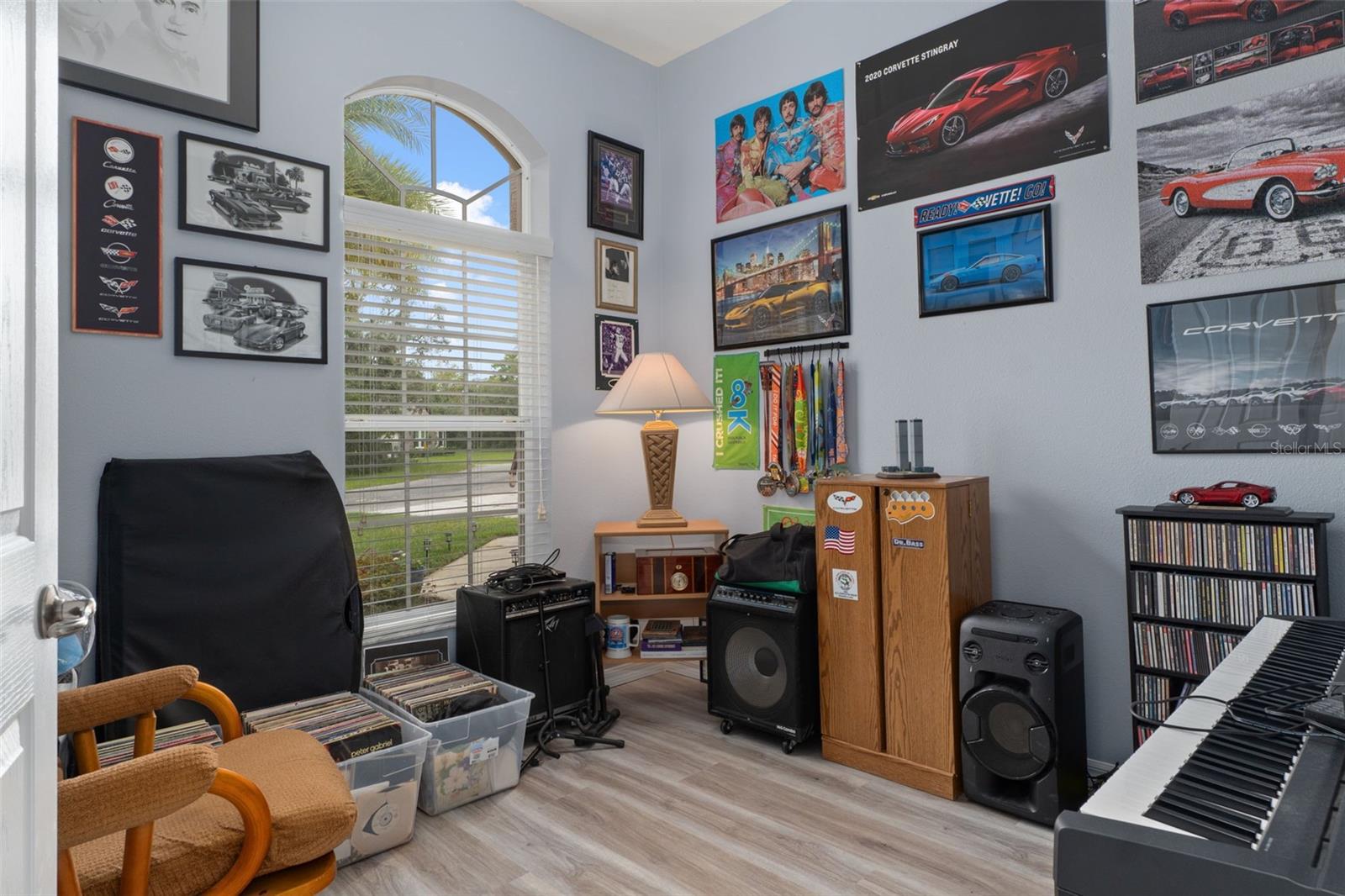 Image 19 of 36 For 6 Coconut Court