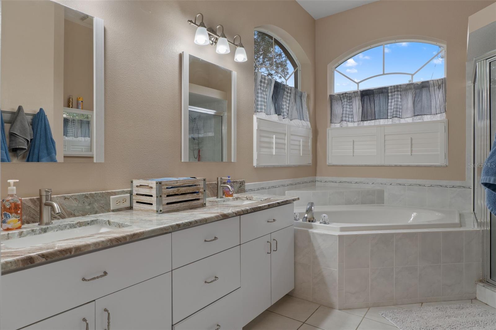 Image 20 of 36 For 6 Coconut Court