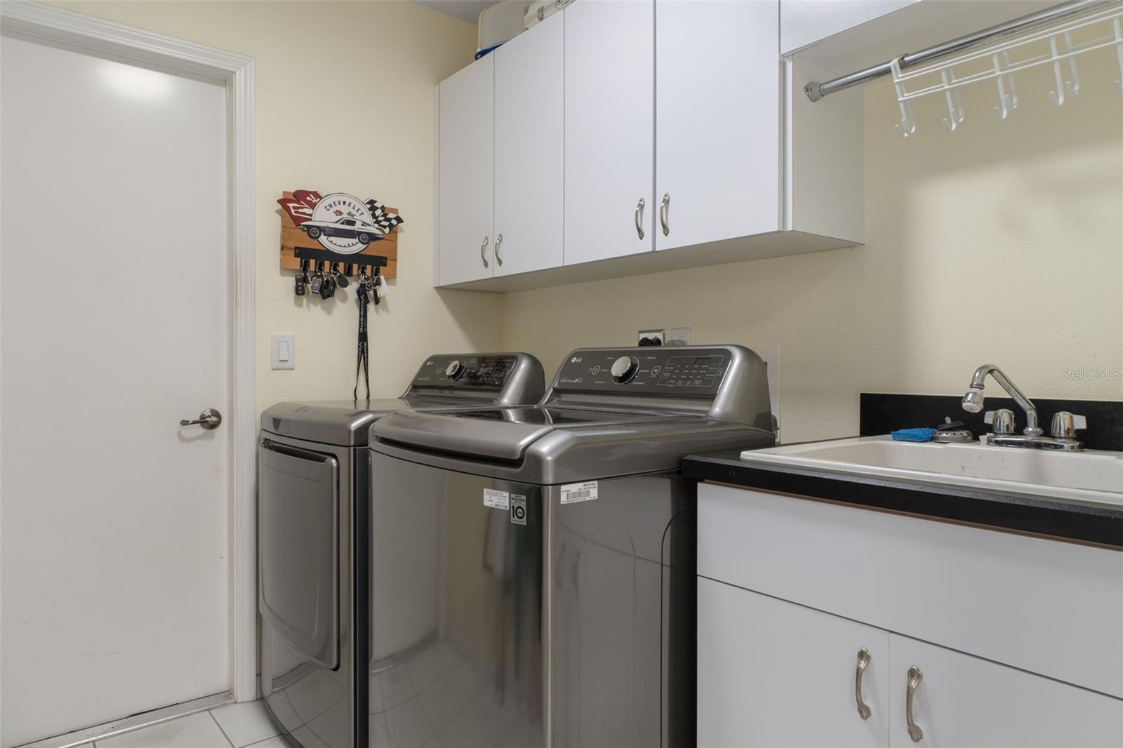 Image 24 of 36 For 6 Coconut Court