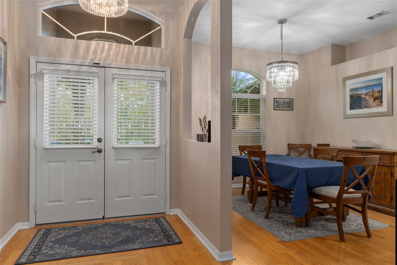 Image 6 of 36 For 6 Coconut Court