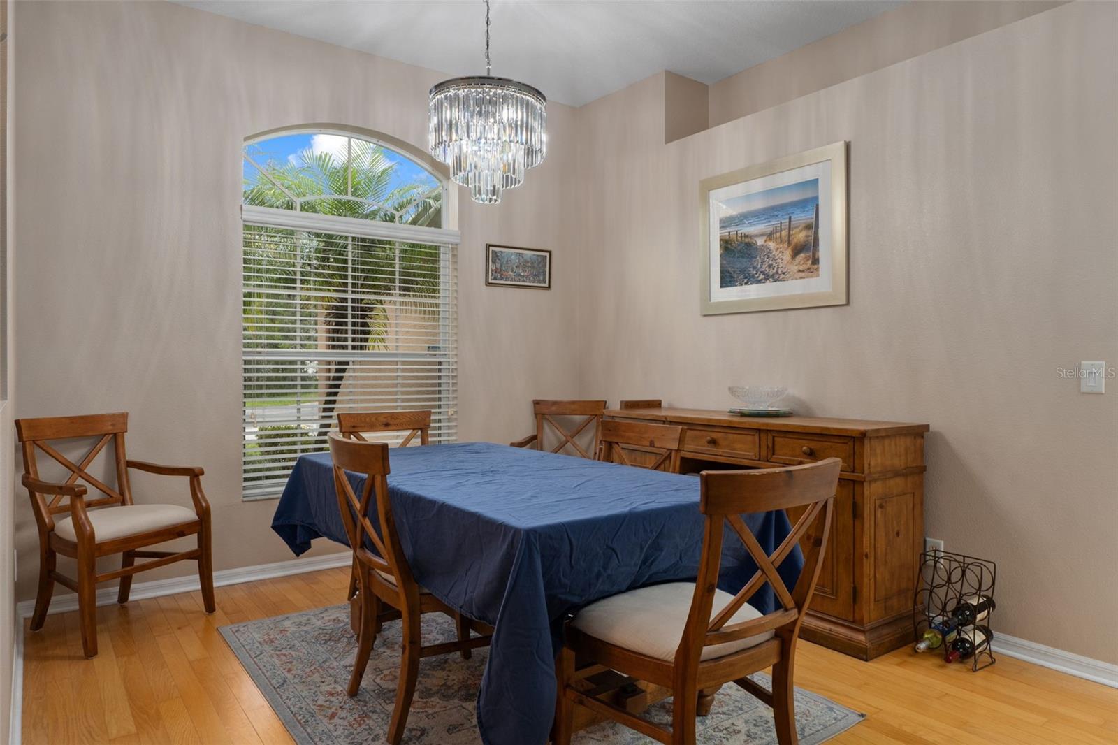 Image 7 of 36 For 6 Coconut Court