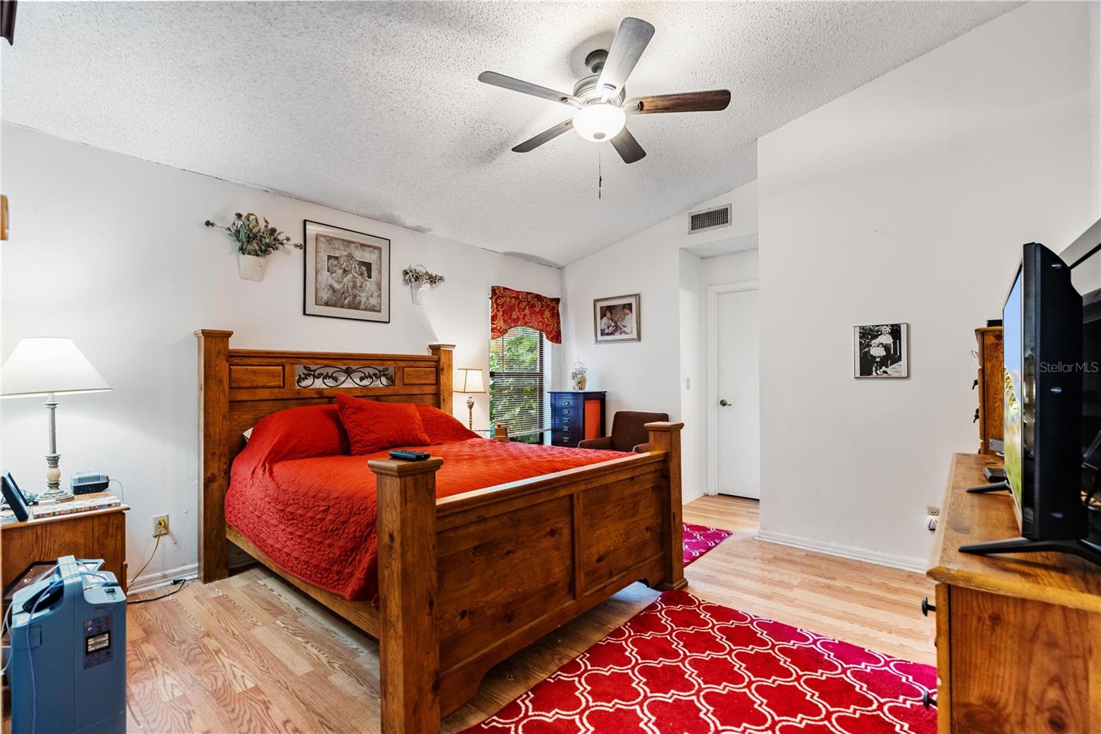 Image 22 of 51 For 11719 Rose Tree Drive