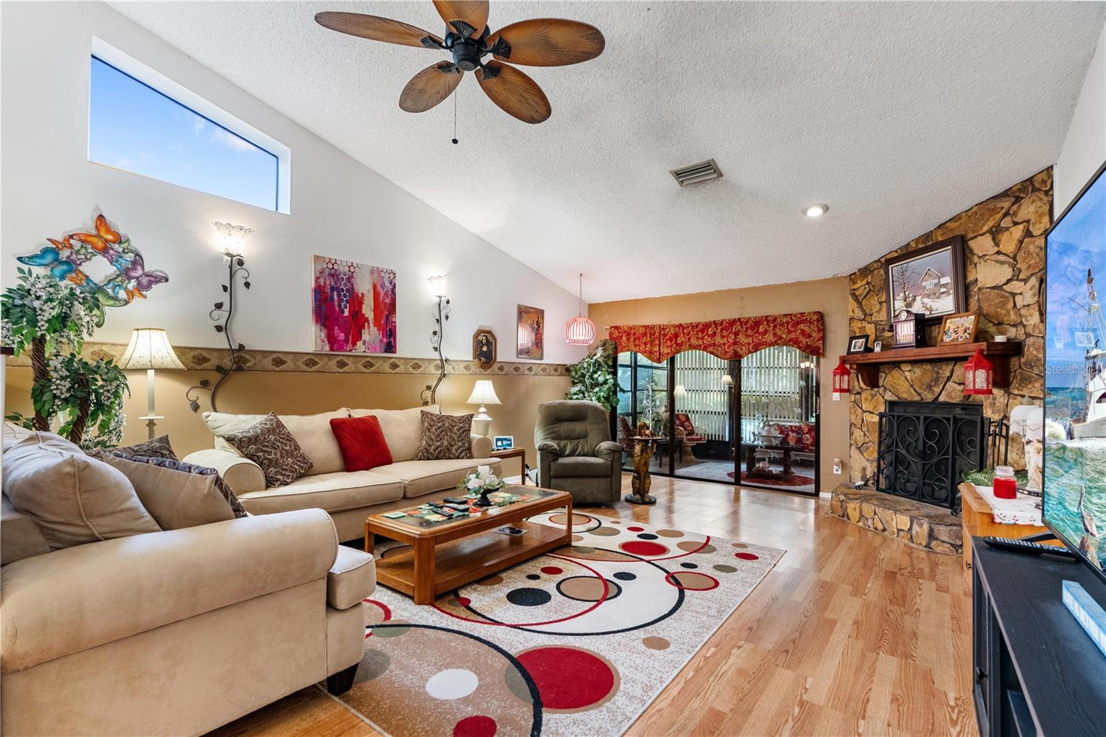 Image 3 of 51 For 11719 Rose Tree Drive