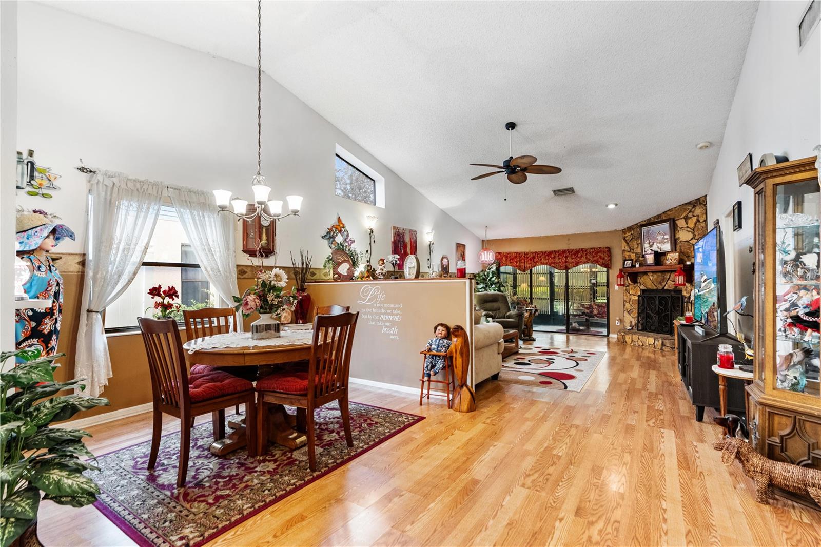 Image 8 of 51 For 11719 Rose Tree Drive
