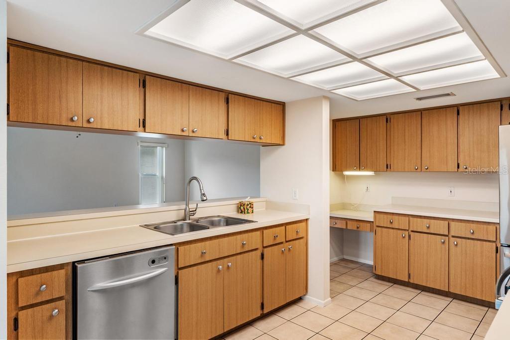Image 12 of 36 For 4712 Bellemede Boulevard