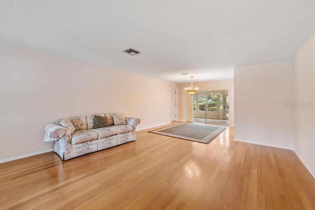 Image 6 of 36 For 4712 Bellemede Boulevard
