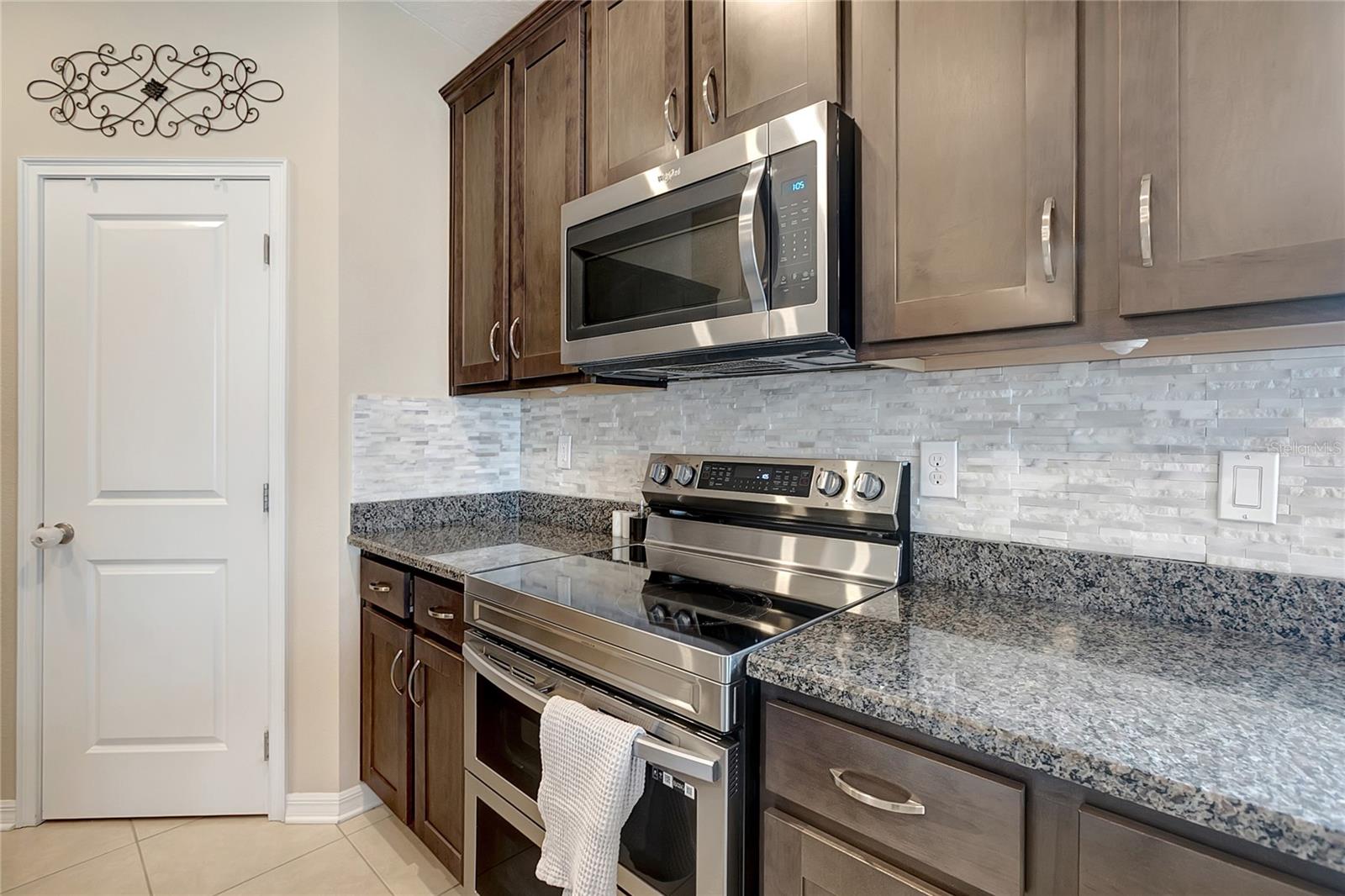 Image 14 of 63 For 623 Hartford Heights Street