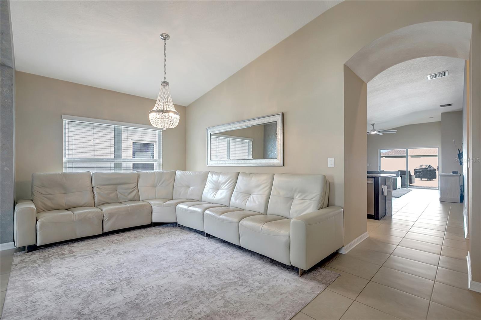 Image 32 of 63 For 623 Hartford Heights Street