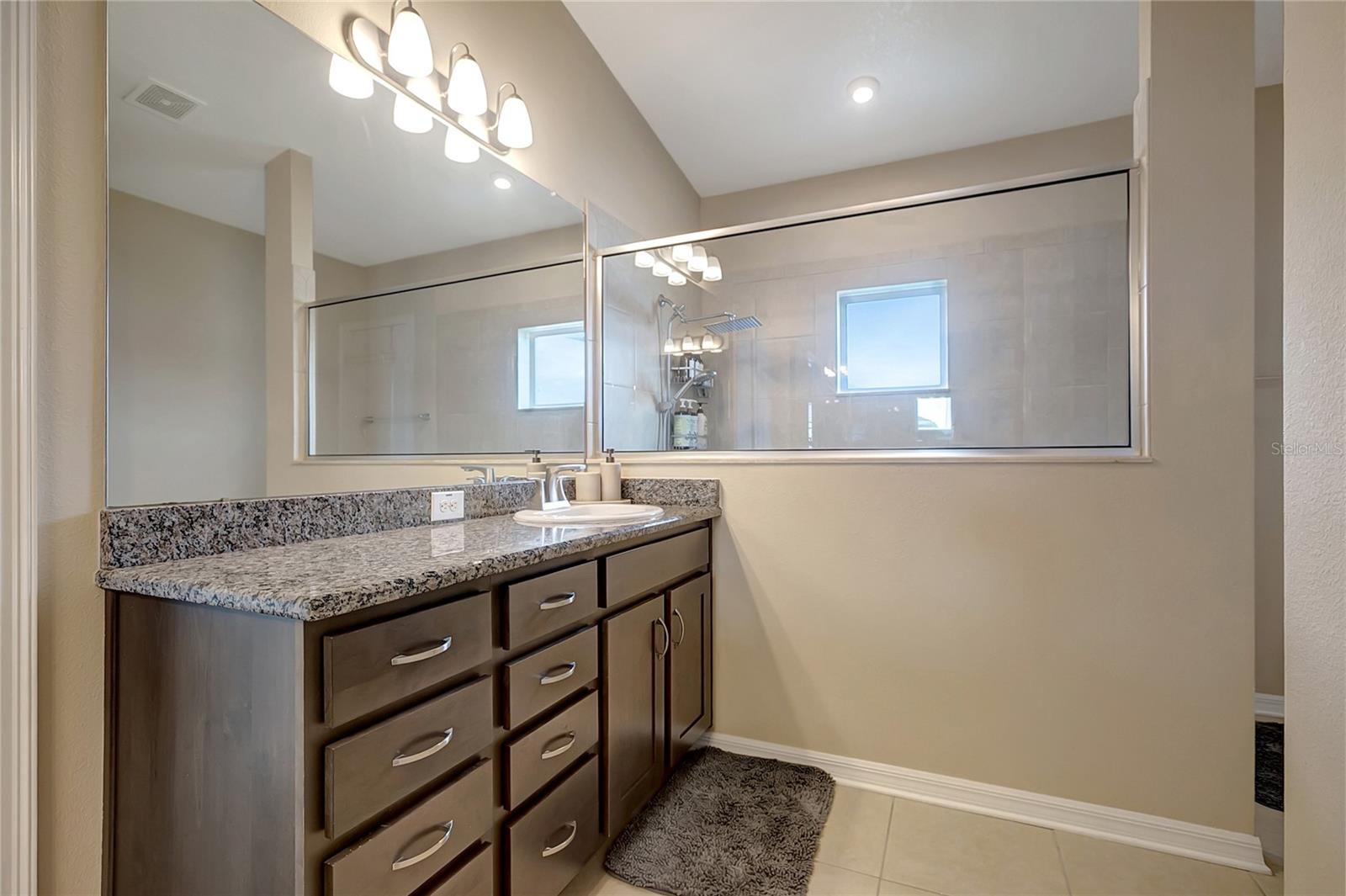 Image 39 of 63 For 623 Hartford Heights Street