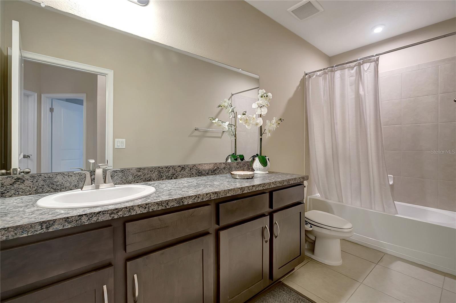 Image 44 of 63 For 623 Hartford Heights Street