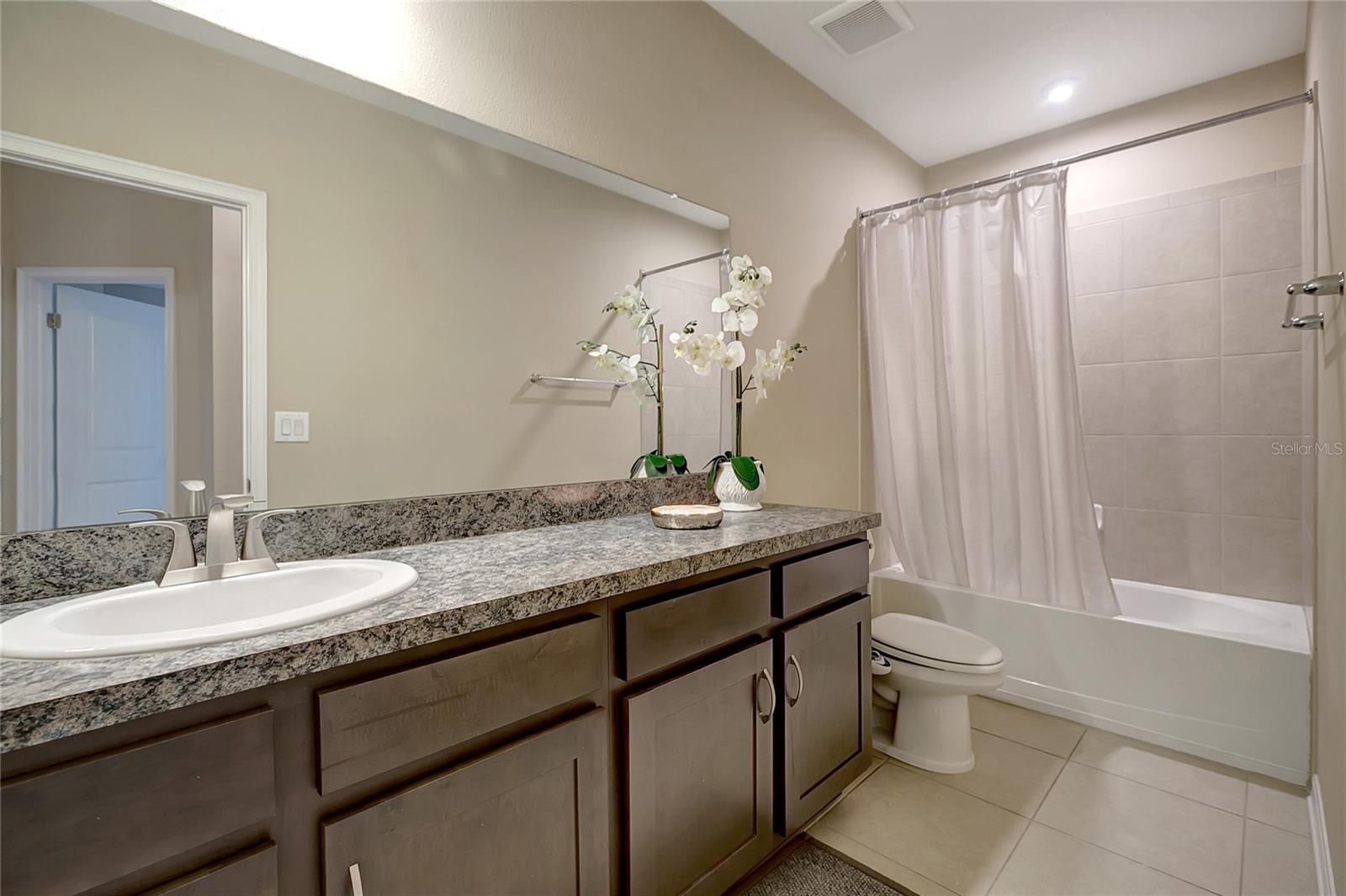 Image 45 of 63 For 623 Hartford Heights Street