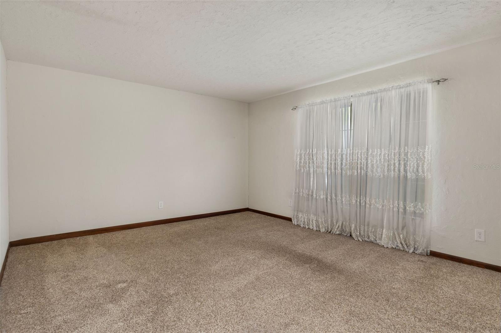 Image 12 of 38 For 840 Moonlight Lane