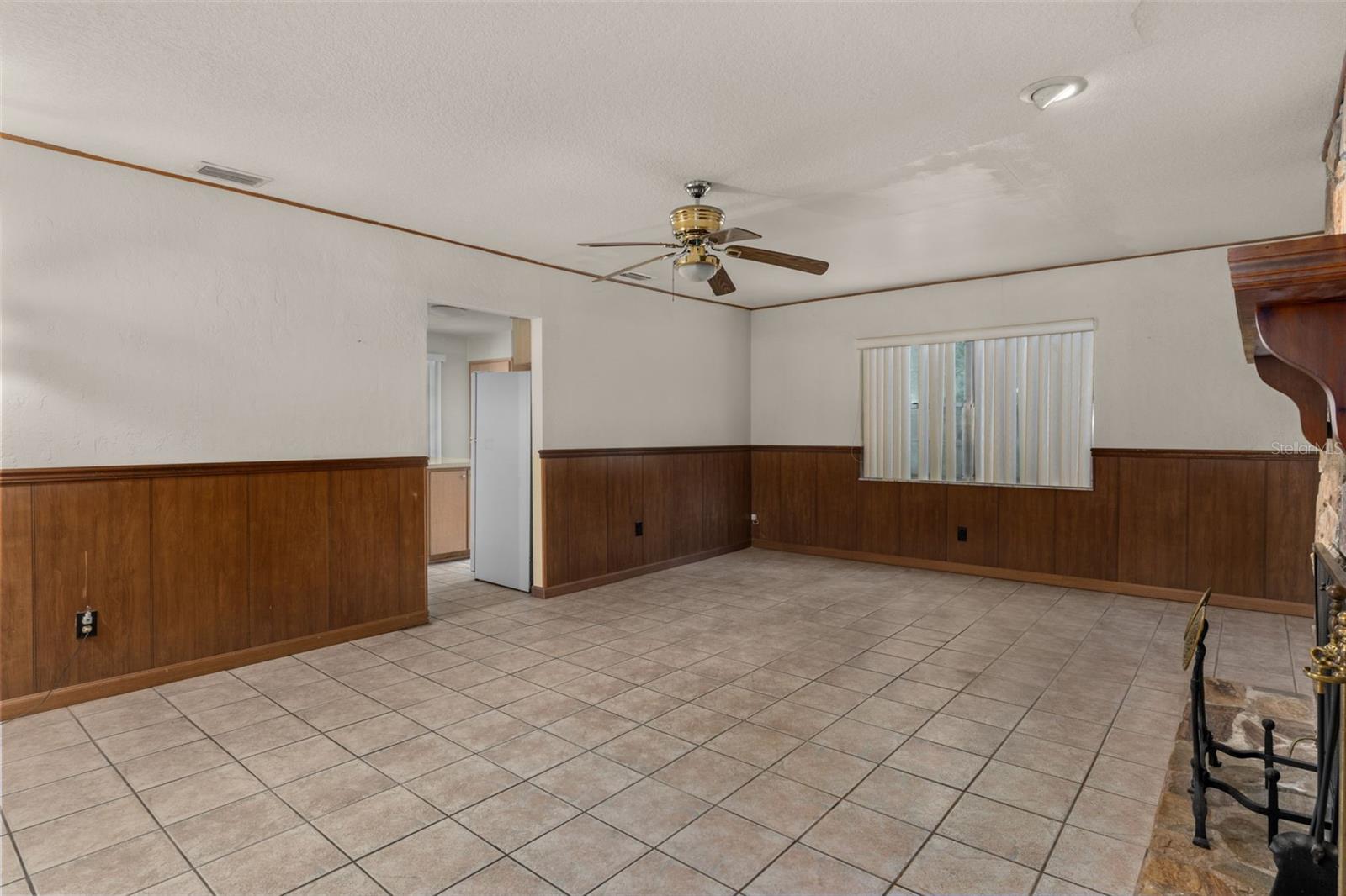 Image 19 of 38 For 840 Moonlight Lane