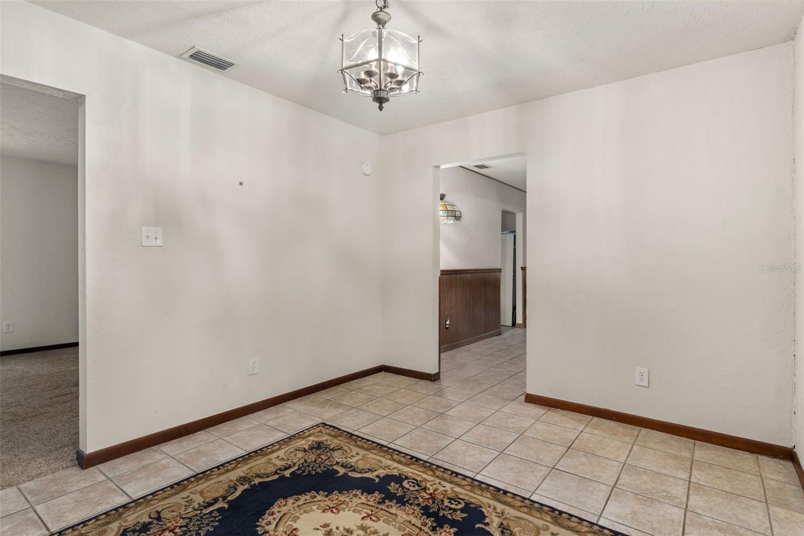 Image 8 of 38 For 840 Moonlight Lane