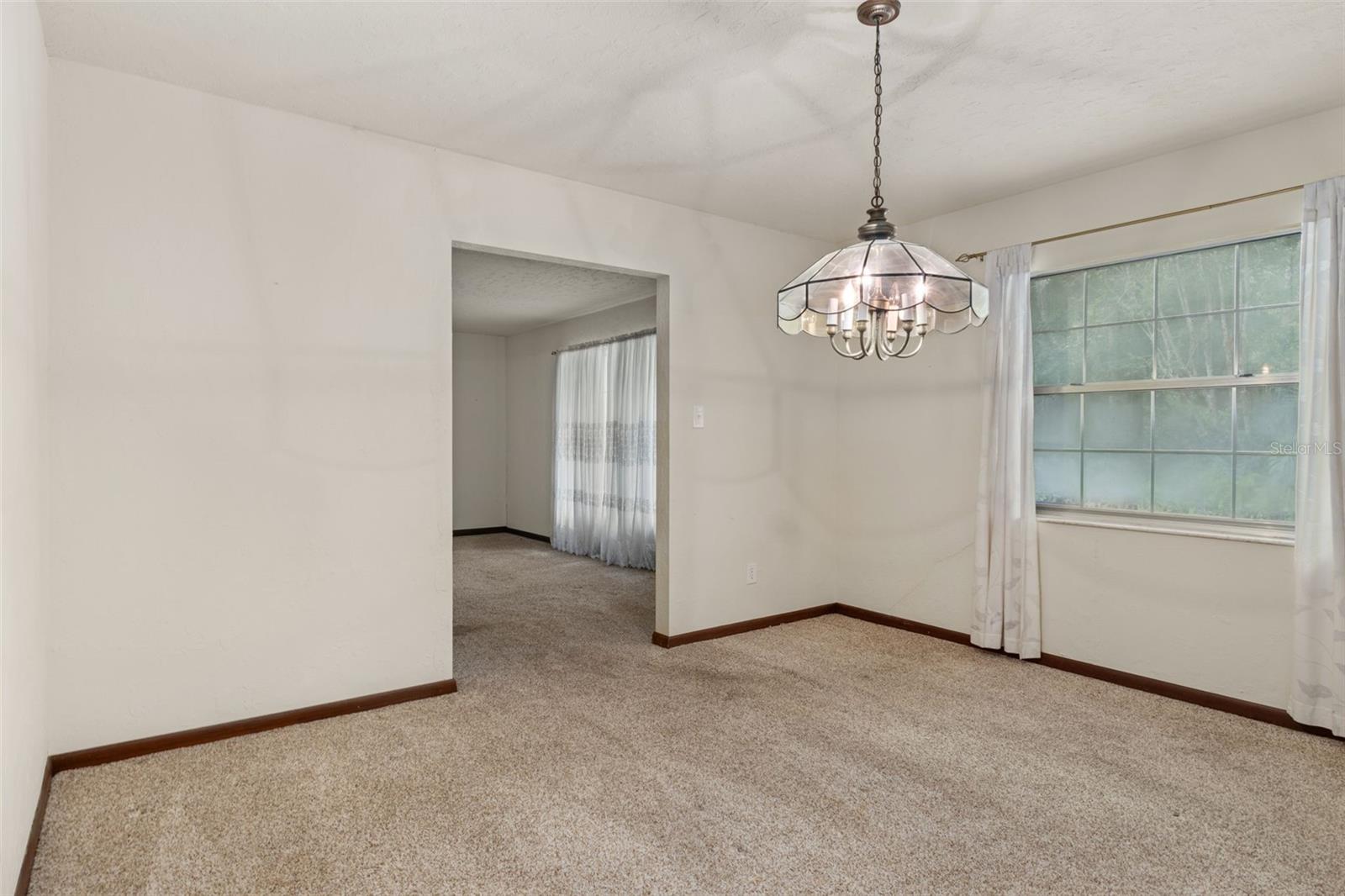 Image 9 of 38 For 840 Moonlight Lane