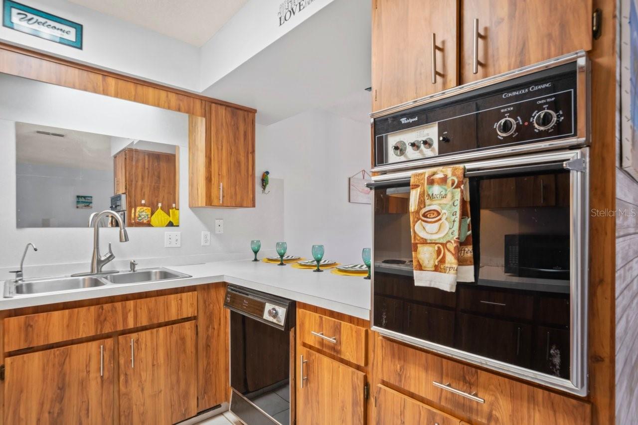Image 11 of 45 For 6101 Elmhurst Dr  5b