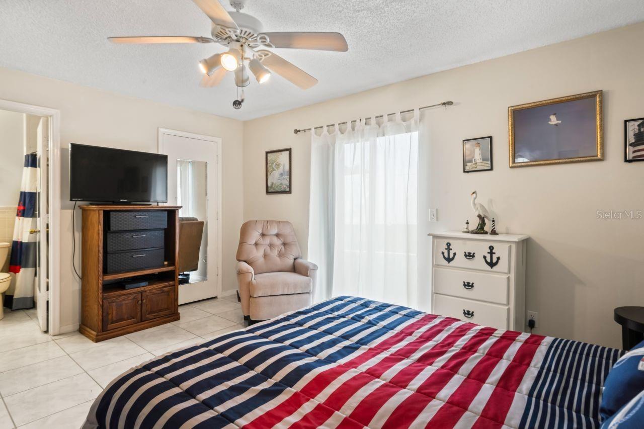 Image 17 of 45 For 6101 Elmhurst Dr  5b