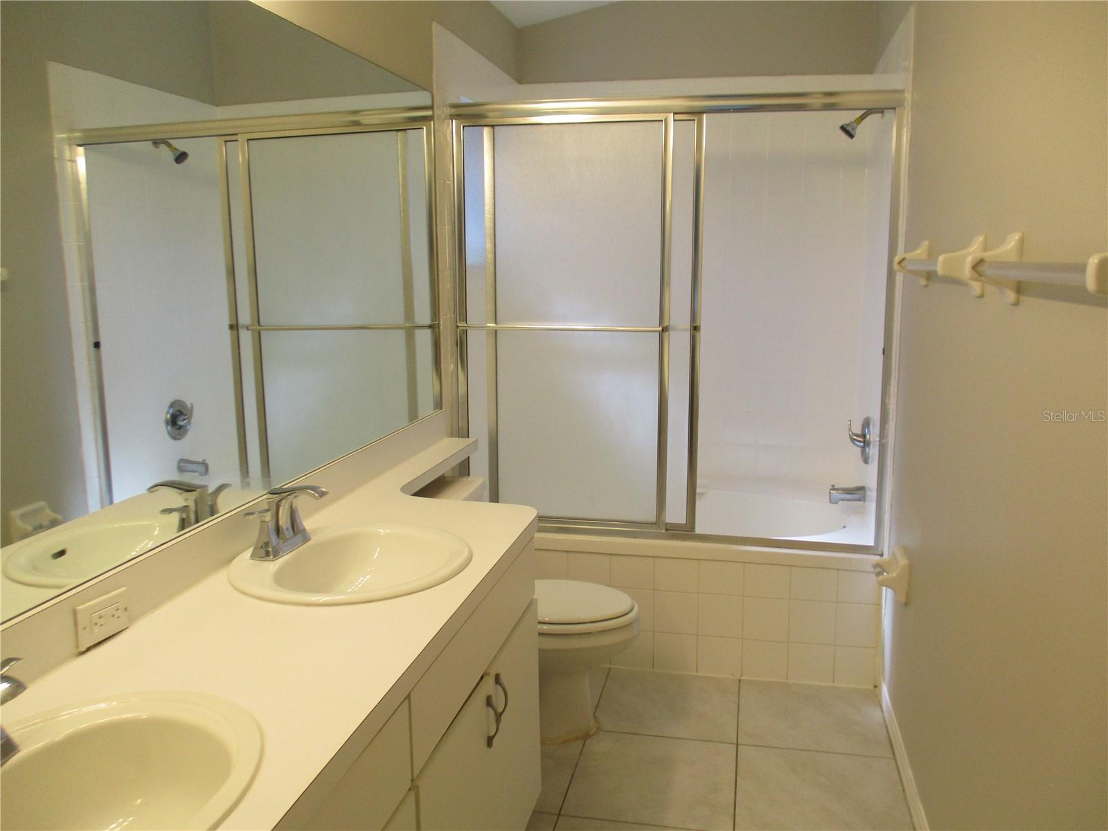 Image 8 of 17 For 3310 Castle Rock Circle