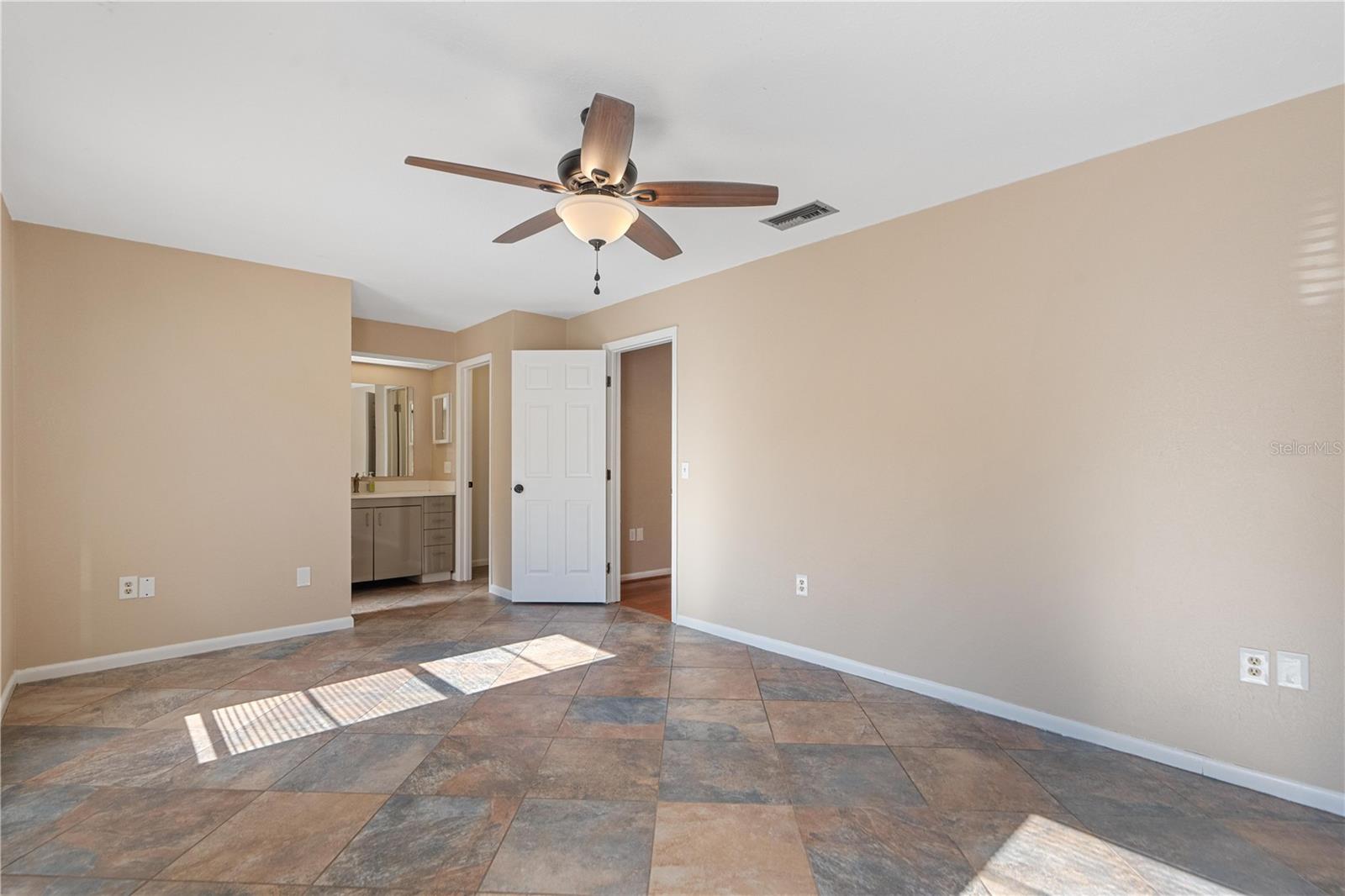 Image 14 of 33 For 6007 Waycross Drive