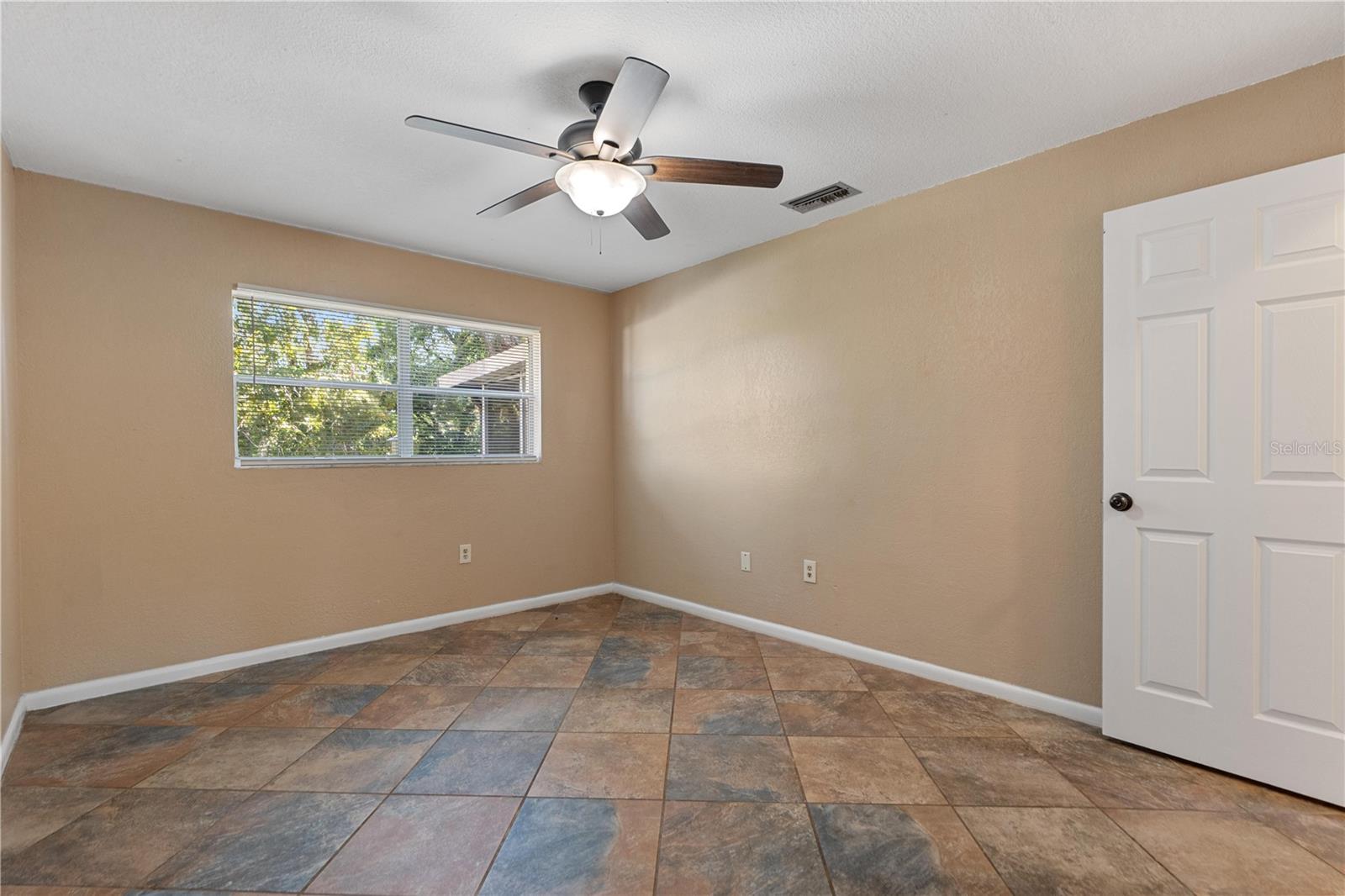 Image 21 of 33 For 6007 Waycross Drive