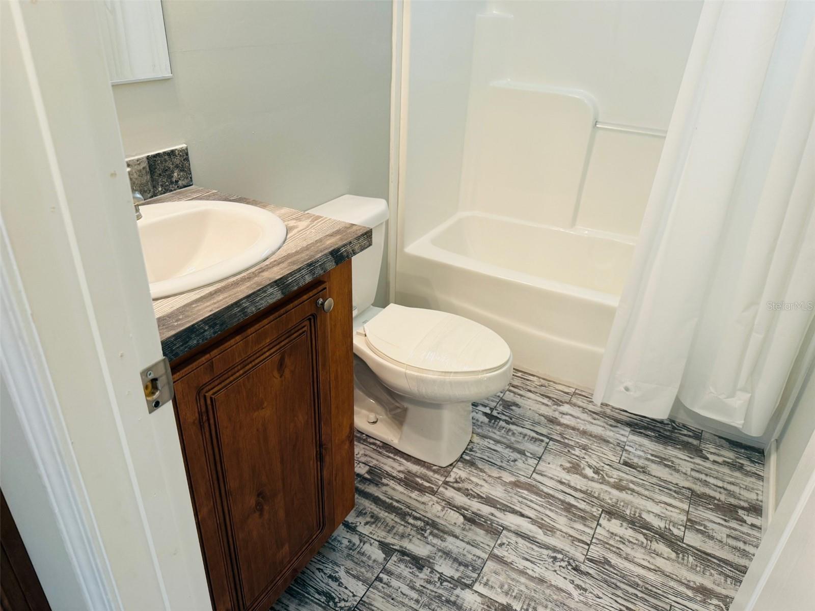 Image 21 of 23 For 5807 12th Court