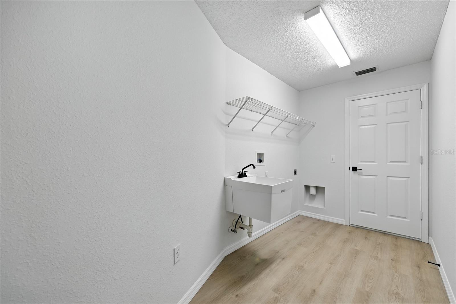 Image 32 of 64 For 11213 Brooklawn Drive