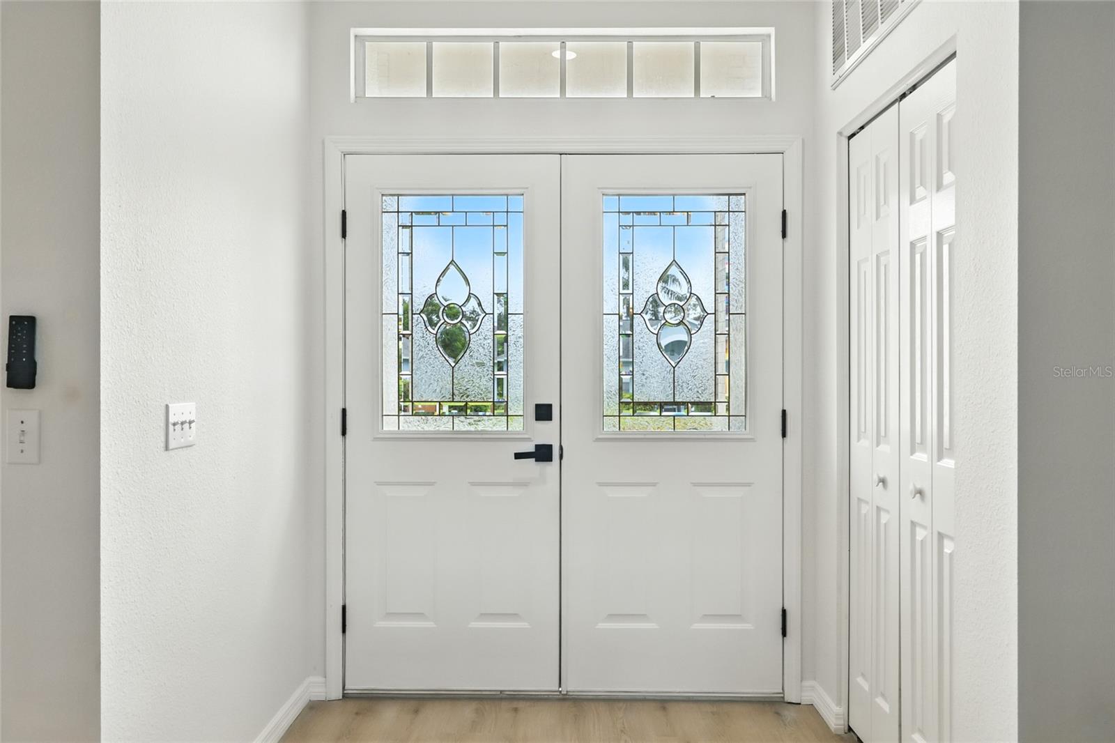 Image 6 of 64 For 11213 Brooklawn Drive