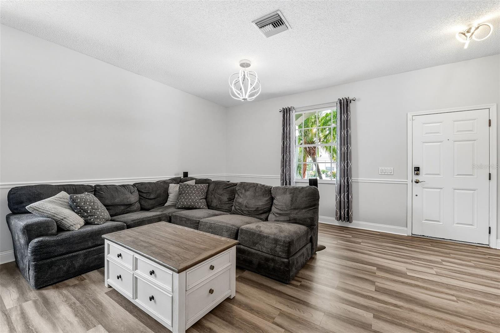 Image 22 of 62 For 10443 Peppergrass Court