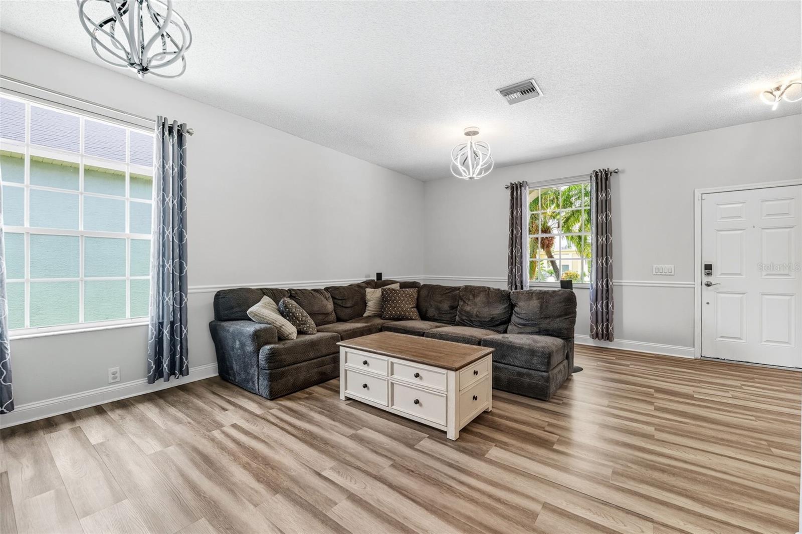 Image 23 of 62 For 10443 Peppergrass Court